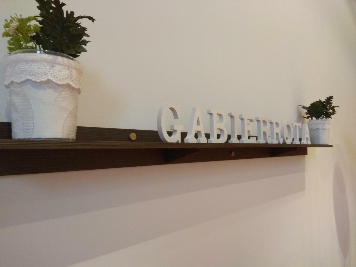 Apartamento Gabierrota เรนเตรีอา ภายนอก รูปภาพ